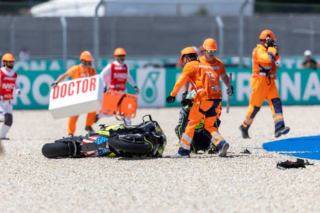 MotoGP of Hungary - Race Number 25 Trackhouse MotoGP rider Raul Fernandez crashes during the race at the 2026 Grand Prix of Hungary on Month Day, Year . Balatonfokajar Balatonfokajar Hungary  Copyright: xStephenxBlackberryx originalFilename:blackberry-2026gran260607_npbVd.jpg