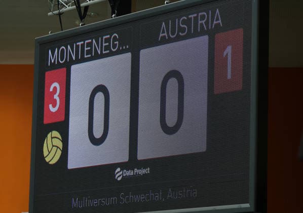 VOLLEYBALL - CEV EL, AUT vs MNE SCHWECHAT,AUSTRIA,07.JUN.26 - VOLLEYBALL - CEV European League, OEVV international match, Länderspiel, Nationalmannschaft Austria vs Montenegro. Image shows the scoreboard.  GEPAxpictures xWalterxLuger