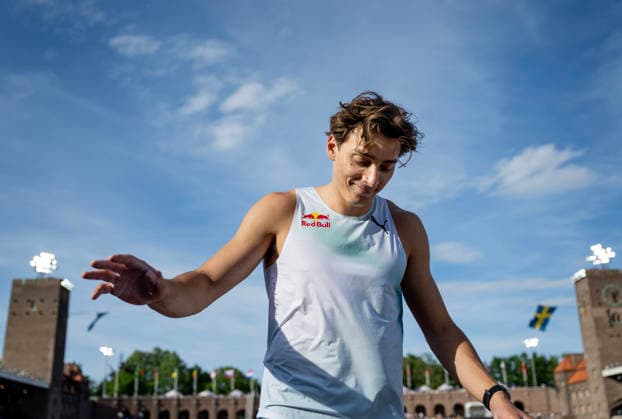 STOCKHOLM, SVERIGE 20260607 Armand Duplantis efter herrarnas stavhopp under söndagens Diamond League-gala (Bauhaus-galan) pa Stockholms stadion. STOCKHOLM SVERIGE x10430x