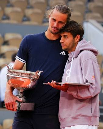 Alexander Zverev consoles Flavio Cobolli French Open Tennis, Day Fifteen, Tennis, Roland Garros, Paris, France - 07 Jun 2026Paris Roland Garros France EDITORIAL USE ONLY No use with unauthorised audio, video, data, fixture lists, club league logos or live services. Online in-match use limited to 120 images, no video emulation. No use in betting, games or single club league player publications.  Copyright: xJavierxGarcia Shutterstockx 16906573p