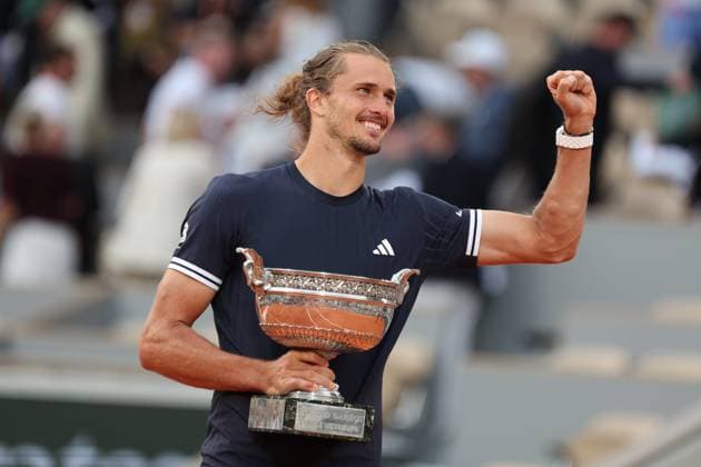 ROLAND GARROS PHOTOPQR LE PARISIEN Le Parisien Arnaud Journois ; PARIS ; 07 06 2026 ; Paris. Stade Roland Garros, le 7 juin 2026. Tennis. Internationaux de France de Roland Garros. Simple Messieurs Court Philippe Chatrier - finale Alexander Zverev vs Flavio Cobolli Photo Le Parisien Arnaud Journois Roland Garros French Open tennis tournament, in Paris, France, on 07 June 2026 PARIS France  Copyright: xPHOTOPQR LExPARISIEN MAXPPPxLexParisienx xArnaudxJournoisx 20260607LPA3306 20260607LPA3306