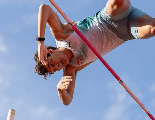 260607 Armand Duplantis of Sweden competes in the men s pole vault during Bauhaus-galan, part of the Diamond League series, June 7, 2026 in Stockholm. Photo: Maxim ThorÃ BILDBYRAN kod MT MT1057 friidrott athletics friidrett diamond league bauhaus-galan bbeng Stockholm