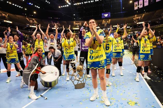 Handball EHF Final Four, finale : Metz Handball - Gyori ETO KC PHOTOPQR LE REPUBLICAIN LORRAIN Hugo AZMANI ; Budapest ; 07 06 2026 ; Handball EHF Final Four, finale : Metz Handball - Gyori ETO KC; les Dragonnes célèbrent leur titre de championnes d Europe Handball Champions League final match between Gyori Audi ETO KC and Metz Handball in Budapest on June 7, 2026. Budapest France  Copyright: xPHOTOPQR LExREPUBLICAINxLORRAIN xHugoxAZMANIx 20260607RBL3448 20260607RBL3448