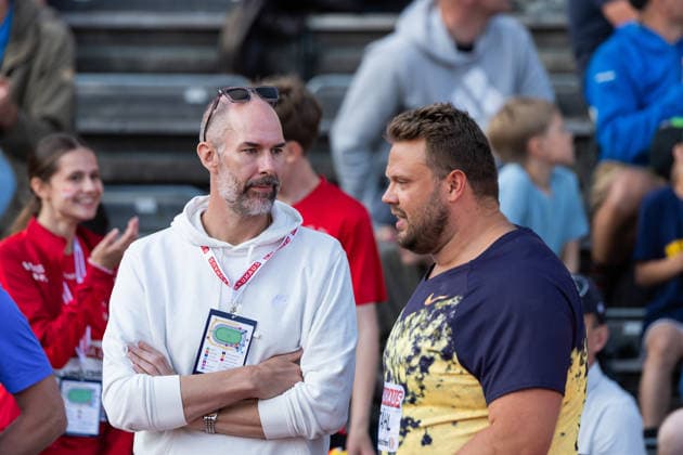 260607 Coach Staffan Jönsson and Daniel Stahl of Sweden competes in the men s discus during Bauhaus-galan, part of the Diamond League series, June 7, 2026 in Stockholm. Photo: Maxim ThorÃ BILDBYRAN kod MT MT1057 friidrott athletics friidrett diamond league bauhaus-galan bbeng Stockholm
