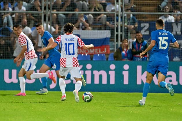 VARAZDIN, CROATIA - JUNE 07: Luka Modric of Croatia (C) in action during the International men’s football Friendly match between Croatia and Slovenia at Stadium Varteks, Varazdin on June 07, 2026 in Varazdin, Croatia. (Photo by Igor Kupljenik Sports Press Photo).  Copyright: xIgorxKupljenikx xSPPx Sportspressphoto_SPR163050