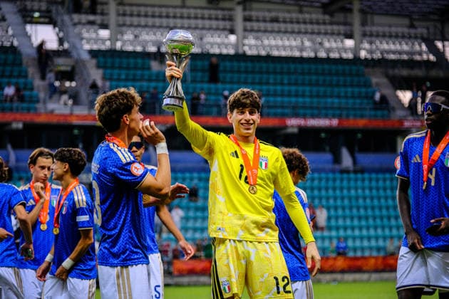 UEFA Under-17 European Championship, EM, Europameisterschaft Estonia 2026 Christian Lupo of Italy U-17 national team, Nationalteam celebrating winning the European Championship during the UEFA Under-17 European Championship Final match between Italy U-17 vs Belgium U-17 national teams, Tallinn Estonia 07.06.2026 Tallinn A Le Coq Arena Estonia Copyright: xMaurixLevandix