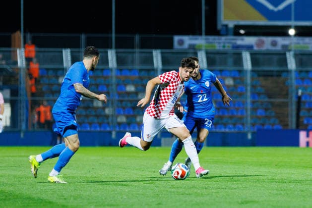 Pre-World cup International Friendly, Länderspiel, Nationalmannschaft 2026 match between Croatia and Slovenia Martin Baturina (Croatia 16) and Adam Gnezda Cerin (Slovenia 22) seen in action during Pre-World cup international friendly 2026 football match between Croatia and Slovenia, Stadium Varteks, Varazdin, Croatia 07.06.2026 Copyright: xBEAUTIFULxSPORTS Bosnjakovicx