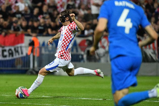Croatia v Slovenia - International Friendly, Länderspiel, Nationalmannschaft Luka Modric of Croatia shoots the ball during the international friendly match between Croatia and Slovenia at Stadium Varteks on June 7, 2026 in Varazdin, Croatia.  VjeranxZganecxRogulja PIXSELL