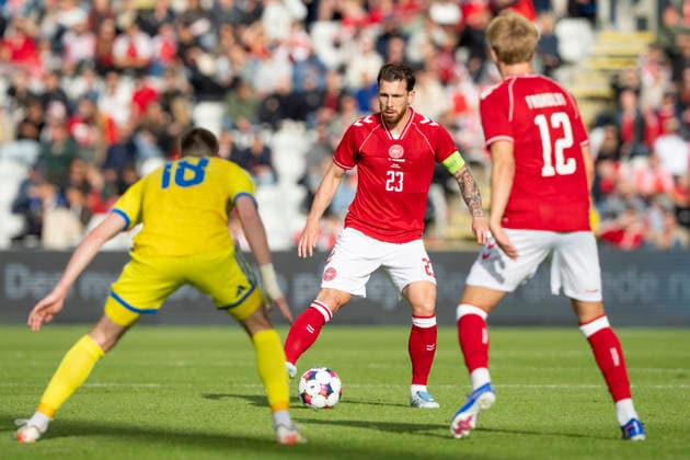 national team, Nationalteam test match: Denmark - Ukraine Denmark s Pierre Emile Hoejbjerg and Victor Froholdt in action with Ukraine s Oleh Ocheretko during the international football match between Denmark and Ukraine at Odense Stadium on Sunday, June 7, 2026. (Photo: Bo Amstrup Ritzau Scanpix) , Odense Denmark Mors
