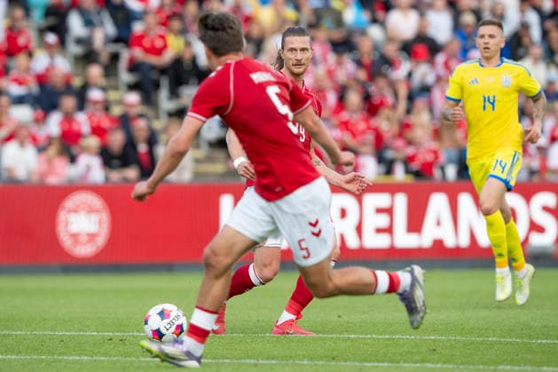 national team, Nationalteam test match: Denmark - Ukraine Denmark s Kasper Hoegh sends a ball to Joakim Maehle during the football international match, Länderspiel, Nationalmannschaft between Denmark and Ukraine at Odense Stadium on Sunday, June 7, 2026. (Photo: Bo Amstrup Ritzau Scanpix) , Odense Denmark Mors