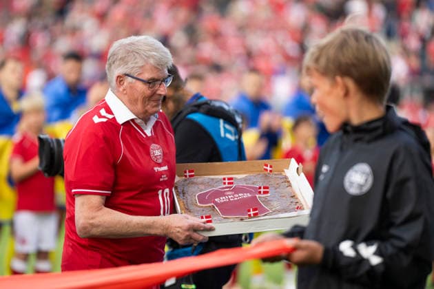 national team, Nationalteam test match: Denmark - Ukraine Denmark s Christian Eriksen is honored before his 150th match at the football national team match between Denmark and Ukraine at Odense Stadium on Sunday, June 7, 2026. (Photo: Bo Amstrup Ritzau Scanpix) , Odense Denmark Mors