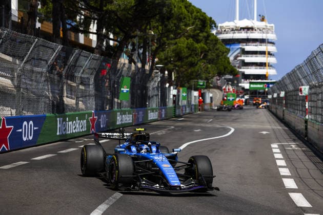 IPA85452873 - (55) Carlos Sainz Jr (ESP) - Atlassian Williams F1 Team - Williams FW48 - Mercedes during the Race Day of Formula 1 Grand Prix de Monaco 2026 at Circuit de Monaco in Monte Carlo, Monaco. Round 8 of the 2026 FIA Formula One World Championship, WM, Weltmeisterschaft held June 5-7, 2026. The iconic Circuit de Monaco, the jewel of the Formula 1 calendar, winds through the narrow streets of Monte Carlo in the Principality of Monaco.  Copyright: xAlessioxDexMarco IPAxSportx xx 85452873
