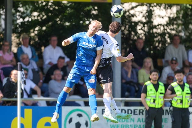 Fussball - Aufstiegsspiel RL SW - FC Eddersheim - FK 03 Pirmasens - 07.06.26, MIKE ANDREAS (FKP), NIKLAS KRAUS (FCE), -