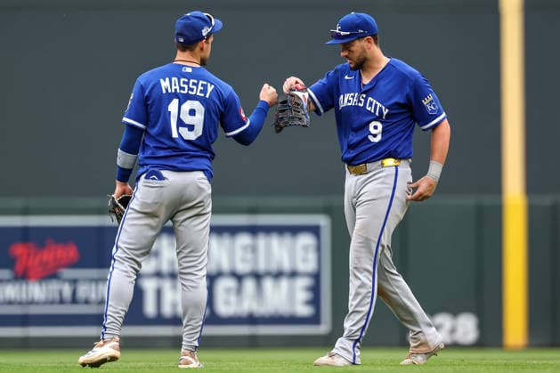 June 7, 2026, Minneapolis, Minnesota, USA: Kansas City Royals second baseman MICHAEL MASSEY (19) and Kansas City Royals second baseman MICHAEL MASSEY (19) celebrate the win during a MLB, Baseball Herren, USA Baseball game between the Kansas City Royals and the Minnesota Twins at Target Field in Minneapolis, Minnesota on June 7th, 2026. The Royals defeated the Twins 6-5. ZUMA Press Wire. MLB 2026: Royals 6:5 Twins  - ZUMAg254 20260607_zsp_g254_056 Copyright: xStevenxGarciax