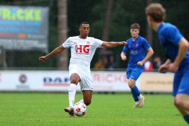 10 Jon Pauli (Eimsbütteler TV) Fußball I Herren I Aufstiegsrunde zur Regionalliga Nord I Saison 2025-2026 I 3. Spiel I Eimsbütteler TV - Blumenthaler SV I 07.06.2026 I A-Platz Heeslingen