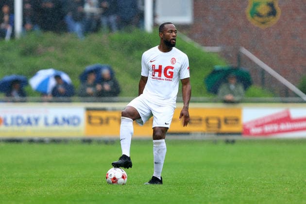 4 Samuel Olayisoye (Eimsbütteler TV) Fußball I Herren I Aufstiegsrunde zur Regionalliga Nord I Saison 2025-2026 I 3. Spiel I Eimsbütteler TV - Blumenthaler SV I 07.06.2026 I A-Platz Heeslingen