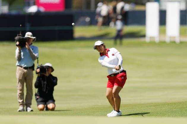 Sei Young Kim of South Korea chips to the 10th green during the final round of the 81st Women s U.S. Open golf championship at the Riviera Country Club in Pacific Palisades, California, on Sunday, June 7, 2026.  GLP20260607804 CAROLINExBREHMAN