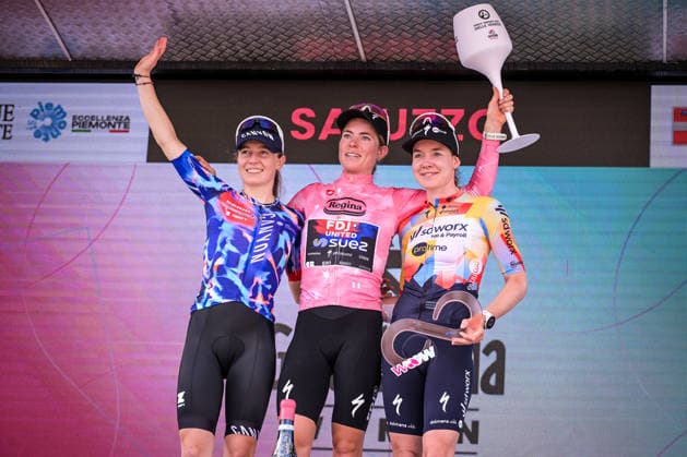 37th Giro d Italia Women 2026 - Stage 9 Demi Vollering of the FDJ United-Suez team stands on the podium with the Maglia Rosa after stage 9 of the 2026 Giro d Italia Femminile in Saluzzo, Italy, on June 7, 2026. Saluzzo Italy  Copyright: xAndreaxxAmatox originalFilename:amato-notitle260607_npKgf.jpg