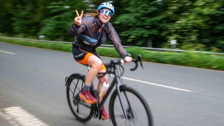 Erster Enni-Triathlon Moers - aktualisiert ** NUR FÜR REDAKTIONELLE ZWECKE ** EDITORIAL USE ONLY **<p>Dana Triebel, Altersklasse W 30, beim ersten Enni-Triathlon am Sonntag, den 07.06.2026, in Moers. Deutschland NRW Moers Copyright: ChristianxCreon