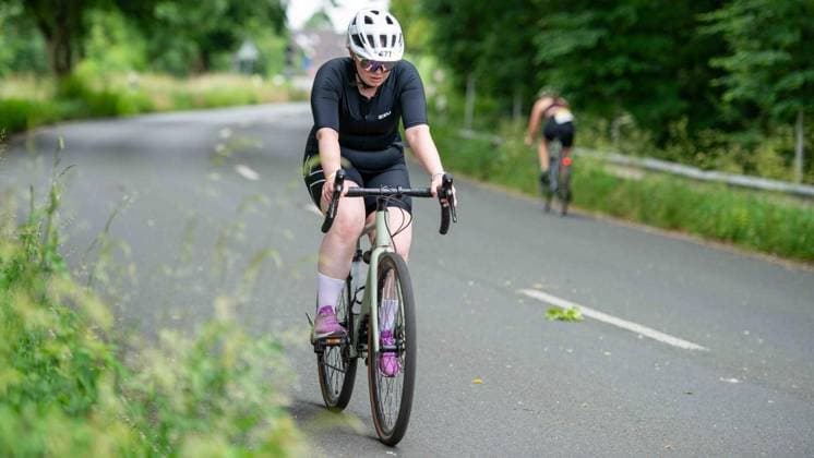 Erster Enni-Triathlon Moers - aktualisiert ** NUR FÜR REDAKTIONELLE ZWECKE ** EDITORIAL USE ONLY **<p>Luisa Kobus, Altersklasse W 30, beim ersten Enni-Triathlon am Sonntag, den 07.06.2026, in Moers. Deutschland NRW Moers Copyright: ChristianxCreon