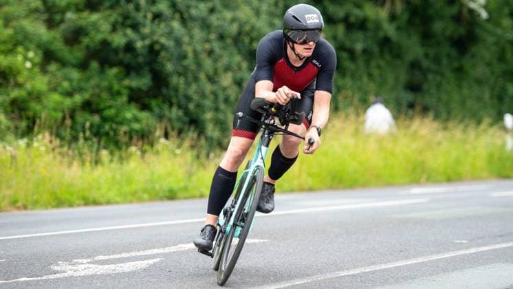 Erster Enni-Triathlon Moers ** NUR FÜR REDAKTIONELLE ZWECKE ** EDITORIAL USE ONLY **<p>Fabian Wiemann, Altersklasse M 40, Triathlon Team Düsseldorf, beim ersten Enni-Triathlon am Sonntag, den 07.06.2026, in Moers. Deutschland NRW Moers Copyright: ChristianxCreon