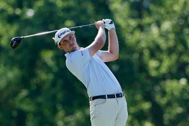DUBLIN, OH - JUNE 07: J.T. Poston of United States of America hits a tee shot at the eighteenth hole during the final round of the Memorial Tournament presented by Workday 2026 on June 07, 2026 at Muirfield Village Golf Club in Dublin, Ohio. (Photo by Joe Robbins Icon Sportswire) GOLF: JUN 07 PGA, Golf Herren the Memorial Tournament presented by Workday EDITORIAL USE ONLY Icon5732606070074