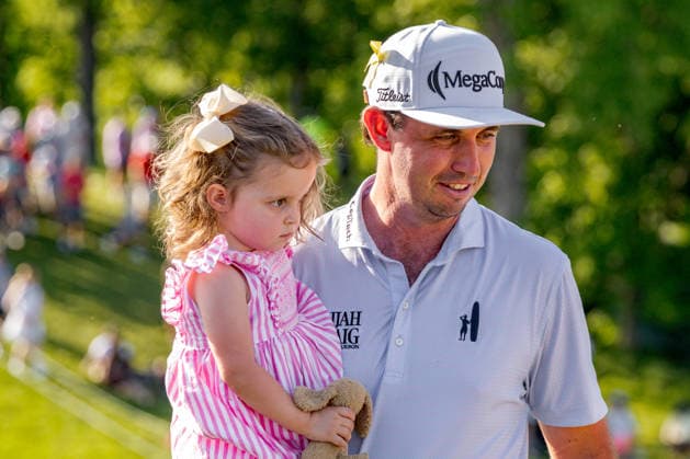 June 7, 2026, Dublin, Ohio, U.S: JT Poston holds his daughter Katherine after winning The Memorial Tournament at Muirfield Village Golf Club, Dublin, Ohio. Dublin U.S - ZUMAs304 20260607_zaf_s304_007 Copyright: xScottxStuartx