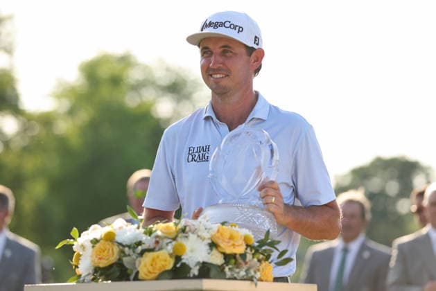 DUBLIN, OH - JUNE 07: J.T. Poston of the United States poses with the trophy after the final round of the Memorial Tournament presented by Workday at Muirfield Village Golf Club on June 7, 2026 in Dublin, OH. (Photo by Ian Johnson Icon Sportswire) GOLF: JUN 07 PGA, Golf Herren the Memorial Tournament presented by Workday EDITORIAL USE ONLY Icon260607058