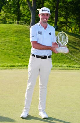 DUBLIN, OH - JUNE 07: PGA, Golf Herren golfer J.T. Poston poses with the trophy on June 7, 2026 after winning the Memorial Tournament presented by Workday at Muirfield Village Golf Club in Dublin, Ohio. (Photo by Brian Spurlock Icon Sportswire) GOLF: JUN 07 PGA the Memorial Tournament presented by Workday EDITORIAL USE ONLY Icon26060726