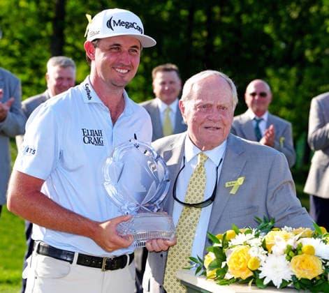 DUBLIN, OH - JUNE 07: PGA, Golf Herren golfer J.T. Poston poses with the trophy and Jack Nicklaus on June 7, 2026 after winning the Memorial Tournament presented by Workday at Muirfield Village Golf Club in Dublin, Ohio. (Photo by Brian Spurlock Icon Sportswire) GOLF: JUN 07 PGA the Memorial Tournament presented by Workday EDITORIAL USE ONLY Icon26060731