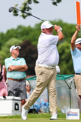 MADISON, WI - JUNE 07: Darren Clarke from the Bahamas tees off on the second hole during the final round of the PGA, Golf Herren Tour Champions American Family Insurance Championship golf tournament on June 7, 2026 at TPC Wisconsin Golf Course in Madison, WI. (Photo by Lawrence Iles Icon Sportswire) GOLF: JUN 07 PGA TOUR Champions American Family Insurance Championship EDITORIAL USE ONLY Icon2606070053