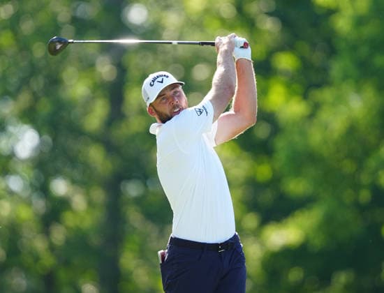 DUBLIN, OH - JUNE 07: PGA, Golf Herren player Sam Burns plays his tee shot on the 18th hole on June 7, 2026 during the final round of the Memorial Tournament presented by Workday at Muirfield Village Golf Club in Dublin, Ohio. (Photo by Brian Spurlock Icon Sportswire) GOLF: JUN 07 PGA the Memorial Tournament presented by Workday EDITORIAL USE ONLY Icon26060759