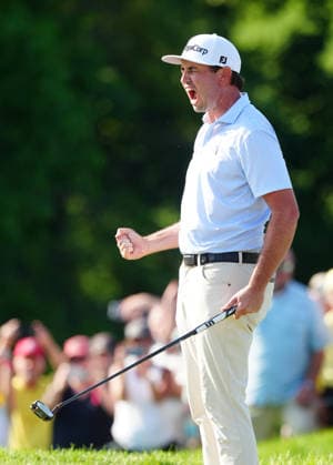 DUBLIN, OH - JUNE 07: PGA, Golf Herren player J.T. Poston reacts to making the winning putt on the 18th hole during a playoff on June 7, 2026 during the final round of the Memorial Tournament presented by Workday at Muirfield Village Golf Club in Dublin, Ohio. (Photo by Brian Spurlock Icon Sportswire) GOLF: JUN 07 PGA the Memorial Tournament presented by Workday EDITORIAL USE ONLY Icon26060764