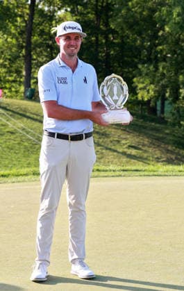 Memorial Tournament presented by Workday DUBLIN, OH - JUNE 07: J.T. Poston of Hickory, North Carolina holds the trophy after winning in a playoff during the final round of the Memorial Tournament presented by Workday at Muirfield Village Golf Club on June 7, 2026 in Dublin, Ohio. Dublin Ohio United States  Copyright: xAmyxLemusx originalFilename:lemus-memorial260607_npyiQ.jpg