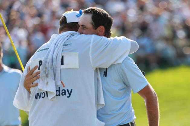 The Memorial Tournament DUBLIN, OHIO - JUNE 07: J.T. Poston celebrates to his winning putt on the 18th gree on a second playoff hole with his caddie Aaron Flener during the final round of The Memorial Tournament presented by Workday at Muirfield Village Golf Club in Dublin, Ohio, USA on Sunday, June 7, 2026. Dublin Ohio United States  Copyright: xJorgexLemusx originalFilename:lemus-thememor260607_npiEo.jpg