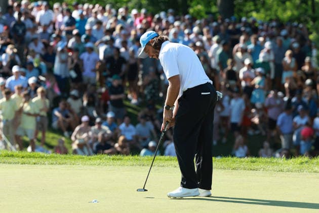The Memorial Tournament DUBLIN, OHIO - JUNE 07: Tommy Fleetwood plays his putt on the 18th green during the final round of The Memorial Tournament presented by Workday at Muirfield Village Golf Club in Dublin, Ohio, USA on Sunday, June 7, 2026. Dublin Ohio United States  Copyright: xJorgexLemusx originalFilename:lemus-thememor260607_npkcc.jpg