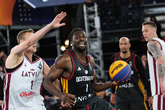 June 7, 2026, Warsaw, Masovian Voivodeship, Poland: Germany s DENZEL AGYEMAN (1) and Latvia s NAURIS MIEZIS (1) in action during the FIBA 3x3 Basketball World Cup men s final game between Latvia and Germany in Warsaw, Poland. Latvia defeated Germany to become world champions. Warsaw Poland - ZUMAk204 20260607_zip_k204_050 Copyright: xRomanxKozielx