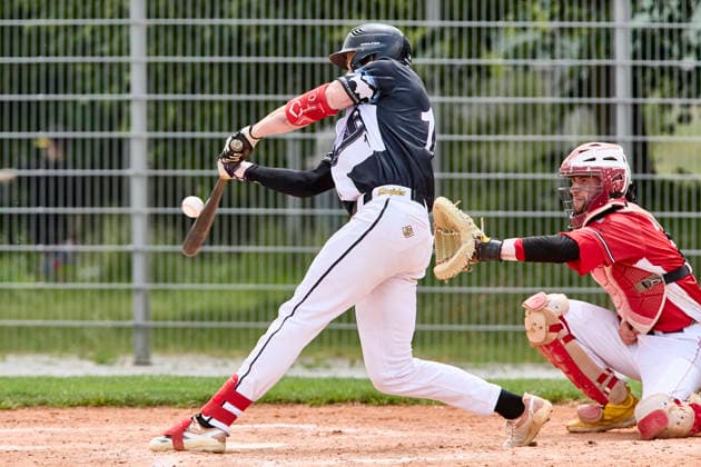 Deutsche Baseball Liga (DBL), München-Haar Disciples vs Stuttgart Reds, Haar Disciples, Stuttgart Reds, 2026-06-07 in München-Haar (Ballpark Eglfing) ZGORZYÅƒSKI Hubert (München-Haar Disciples Shortstop Nr15-HAA15), KRAMER Quentin (München-Haar Disciples Second Baseman Nr11-HAA11), WITT Yannick (Stuttgart Reds Catcher, Shortstop Nr6-STG6) sportworld München-Haar Ballpark Eglfing Bayern Deutschland
