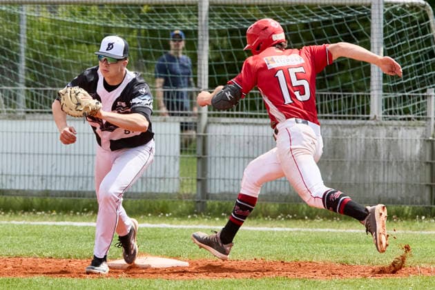 Deutsche Baseball Liga (DBL), München-Haar Disciples vs Stuttgart Reds, Haar Disciples, Stuttgart Reds, 2026-06-07 in München-Haar (Ballpark Eglfing) BROSKE Moritz (München-Haar Disciples First Baseman, Third Baseman Nr87-HAA87), van BERGEN Moritz (Stuttgart Reds First Baseman, Left Fielder, Pitcher Nr15-STG15) sportworld München-Haar Ballpark Eglfing Bayern Deutschland