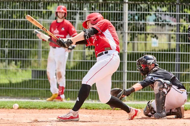 Deutsche Baseball Liga (DBL), München-Haar Disciples vs Stuttgart Reds, Haar Disciples, Stuttgart Reds, 2026-06-07 in München-Haar (Ballpark Eglfing) DENZ Jannik (Stuttgart Reds Right Fielder Nr3-STG3), FIERLBECK Owen (München-Haar Disciples Catcher Nr16-HAA16) sportworld München-Haar Ballpark Eglfing Bayern Deutschland