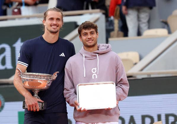 Flavio Cobolli VS Alexander Zverev, Flavio Cobolli VS Alexander Zverev, Roland Garros French open 2026 Match of the day :Mens final :Flavio Cobolli VS Alexander Zverev,Paris June 07 th 2026  Copyright: xDavidxKerx  Copyright: xIMAGO DavidxKerx