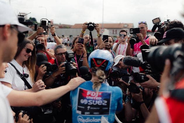 Giro Women Picture by Thomas Maheux SWpix.com 07 06 2026 - Cycling - Giro Women - Stage 9 - Saluzzo - Saluzzo Saluzzo Italy Copyright: x xThomasxMaheuxxviaxSWpix.comx(t axPhotographyxHubxLtd)xThomasxMaheux SWpix.comx SWP-3197