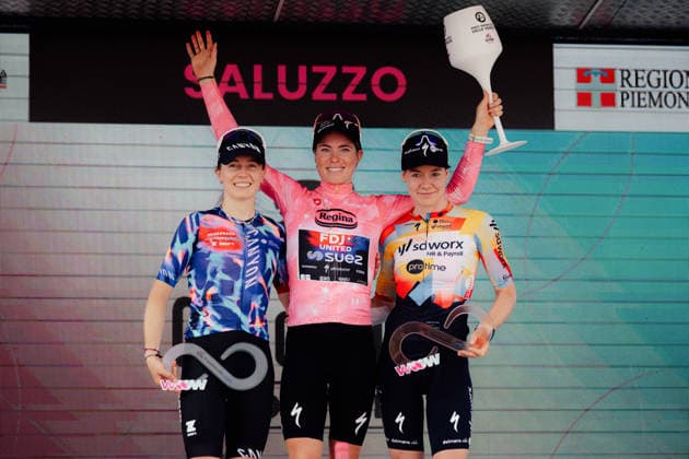 Giro Women Picture by Thomas Maheux SWpix.com 07 06 2026 - Cycling - Giro Women - Stage 9 - Saluzzo - Saluzzo Vollering Demi, FDJ United Suez Niedermaier Antonia, Canyon Sram van der Breggen Anna, Team SD Worx - Protime Saluzzo Italy Copyright: x xThomasxMaheuxxviaxSWpix.comx(t axPhotographyxHubxLtd)xThomasxMaheux SWpix.comx SWP-3197