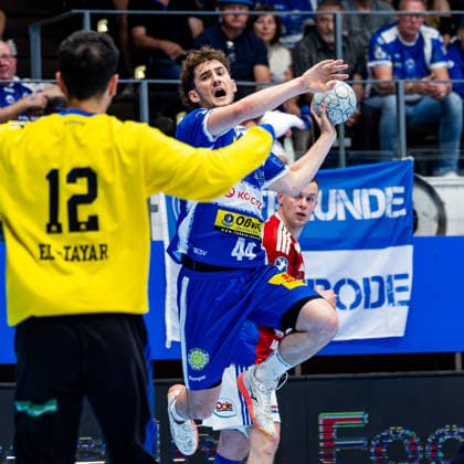 07.06.2026, GER, Handball, Maenner, Saison 25 26, Daikin 1.Bl, 34.Spieltag, ThSV Eisenach - HSV Hamburg (Handball Verein Hamburg) Mohamed Essam Moustafa El-Tayar (Handball Sport Verein Hamburg), Stephan Seitz (ThSV Eisenach,44) 99817 Eisenach Werner-Assmann-Halle Am Sportp Thueringen Deutschland