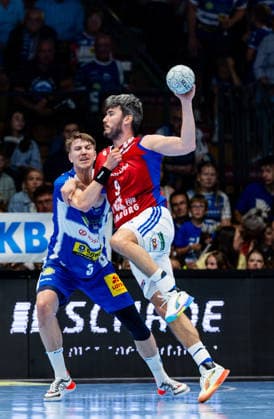 07.06.2026, GER, Handball, Maenner, Saison 25 26, Daikin 1.Bl, 34.Spieltag, ThSV Eisenach - HSV Hamburg (Handball Verein Hamburg) Oskar Joelsson (ThSV Eisenach,3), Jacob Arenth Lassen (Handball Sport Verein Hamburg) 99817 Eisenach Werner-Assmann-Halle Am Sportp Thueringen Deutschland