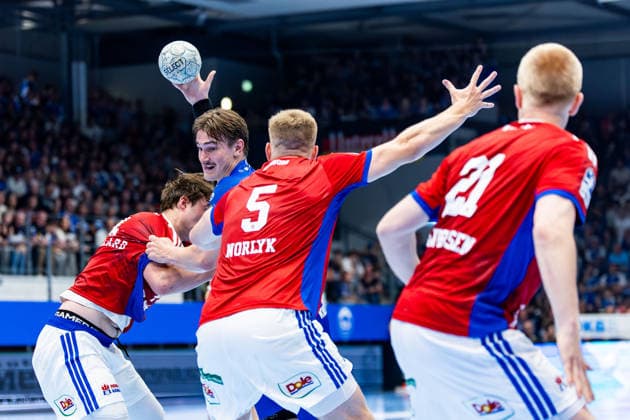 07.06.2026, GER, Handball, Maenner, Saison 25 26, Daikin 1.Bl, 34.Spieltag, ThSV Eisenach - HSV Hamburg (Handball Verein Hamburg) Felix Aellen (ThSV Eisenach,22) im Alleingang gegen die Abwehr vom HSV Hamburg 99817 Eisenach Werner-Assmann-Halle Am Sportp Thueringen Deutschland