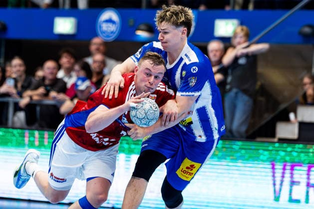 07.06.2026, GER, Handball, Maenner, Saison 25 26, Daikin 1.Bl, 34.Spieltag, ThSV Eisenach - HSV Hamburg (Handball Verein Hamburg) Moritz Sauter (Handball Sport Verein Hamburg), Tillman Leu (ThSV Eisenach,99) 99817 Eisenach Werner-Assmann-Halle Am Sportp Thueringen Deutschland