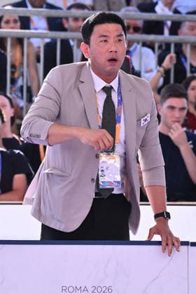 IPA85474852 - Nam Yun-bae coach of Eunsu Seo (KOR) during the men s -58kg final of the World Taekwondo Grand Prix at the Foro Italico, June 7, 2026, Rome, Italy.  Copyright: xDomenicoxCippitelli IPAxSportx xx 85474852