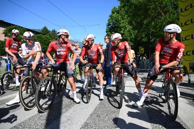 Tour Auvergne - Rhone-Alpes 2026 Stage 2 LE PUY-EN-VELAY, FRANCE - JUNE 08 : Zimmerman Georg (GER) of Lotto Intermarche, Veistroffer Baptiste (FRA) of Lotto Intermarche, Braet Vito (BEL) of Lotto Intermarche, Kockelmann Mathieu (LUX) of Lotto Intermarche during stage 2 of the 78th edition of Tour Auvergne - Rhone-Alpes an UCI World Tour 2.UWT cycling road race stage for Men Elite of 234.3 km with start in Saint-Martin-Le-Vinoux and finish in Le Puy-en-Velay on June 8, 2026 in Le Puy-en-Velay, France, 08 06 2026 ( Motordriver Guy De Vuyst - Le Puy-en-Velay France  Copyright: xVincentxKalutx