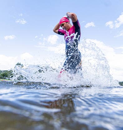 07.06.2026, GER, Crosstriathlon, Maenner Frauen, Saison 26, 38. Teag Werratal-Crosstriathlon org. Triathlonverein Werratal e.V. Emilia Fuss (Rhöner WSV e.V. Dermbach) 500m Schwimmen in Freiwasser, 11,9km MTB Strecke und 4,0km Laufstrecke nahmen die Teilnehmer in den Kategorien Jedermann-Cross Einzel Staffel sowie dem Sprint-Cross Einzel inkl. Thüringer Meisterschaft in angriff. 98597 Breitungen Strandbad Kiessee Thueringen Deutschland